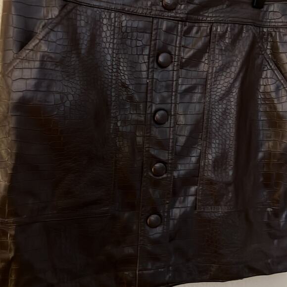 House of Harlow 1960 Snake Print Faux Leather A-Line Mini Skirt Size 8 - Picture 4 of 9